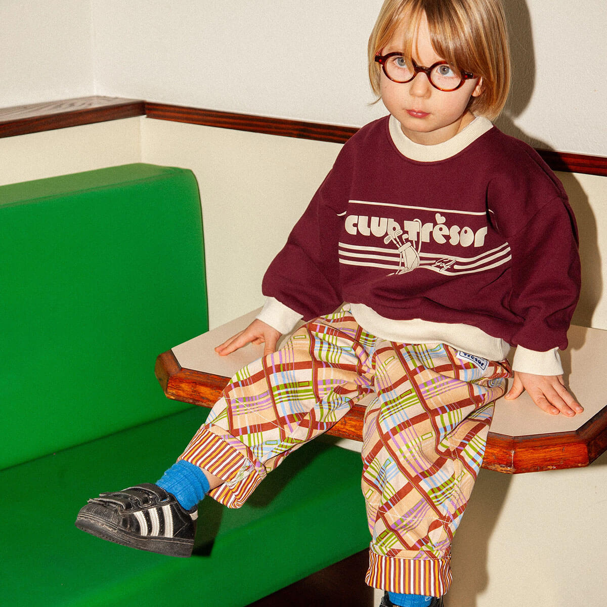 Pantalon en coton chiné coloris caramel avec ourlet ajustable et coupe évolutive pour enfants de 1 à 9 ans