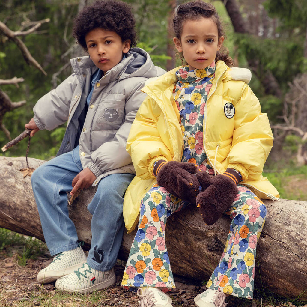Mouffles douces marron unies en fausse fourrure avec doublure chaude pour enfants