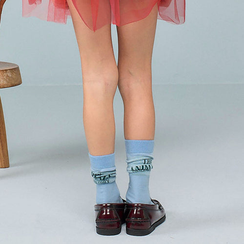 Chaussettes décontractées en coton uni bleu poussiéreux pour enfants avec revers côtelés pour tout-petits