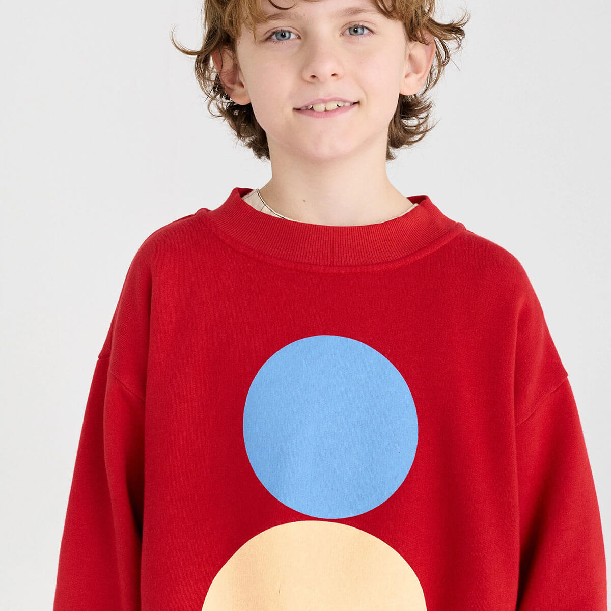 Sweat-shirt décontracté en coton biologique à imprimé cercles rouges, avec épaules tombantes et ourlet côtelé pour enfants de 1 à 13 ans