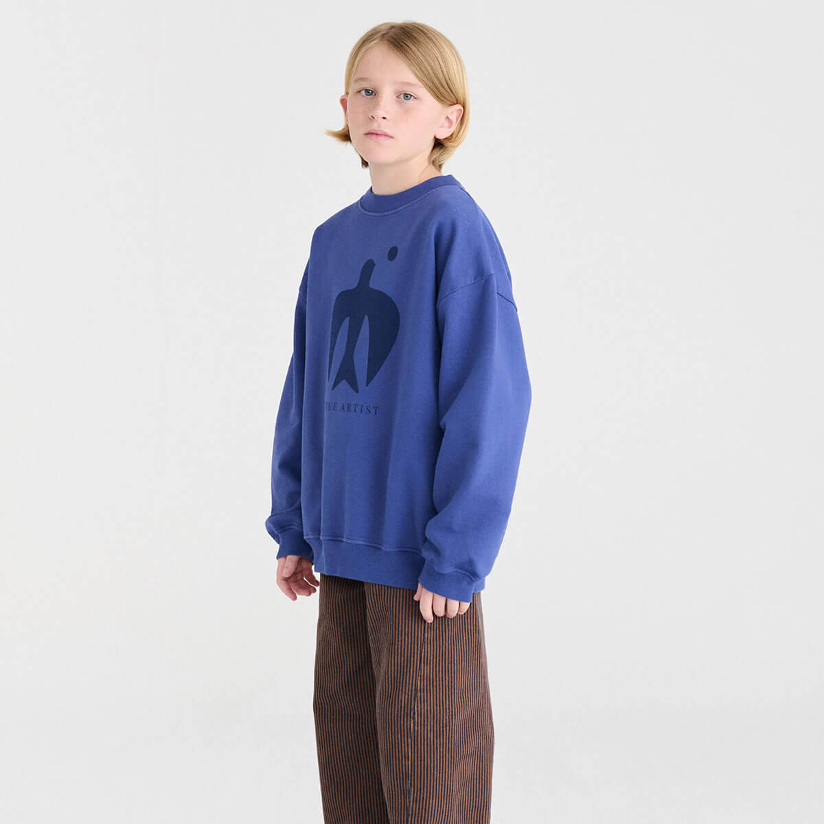 Sweat-shirt décontracté en coton biologique bleu Skipper à imprimé graphique avec épaules tombantes pour enfant de 1 à 13 ans