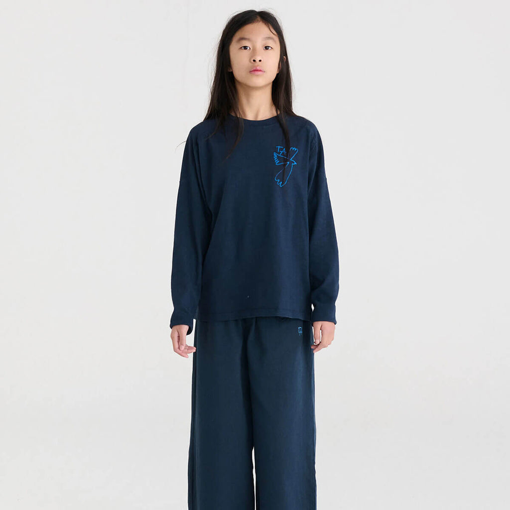 T-Shirt Relaxed En Coton Biologique Bleu Nuit Imprimé Graphique Avec Col Rond Et Épaules Tombantes Pour Enfants De 1 À 13 Ans
