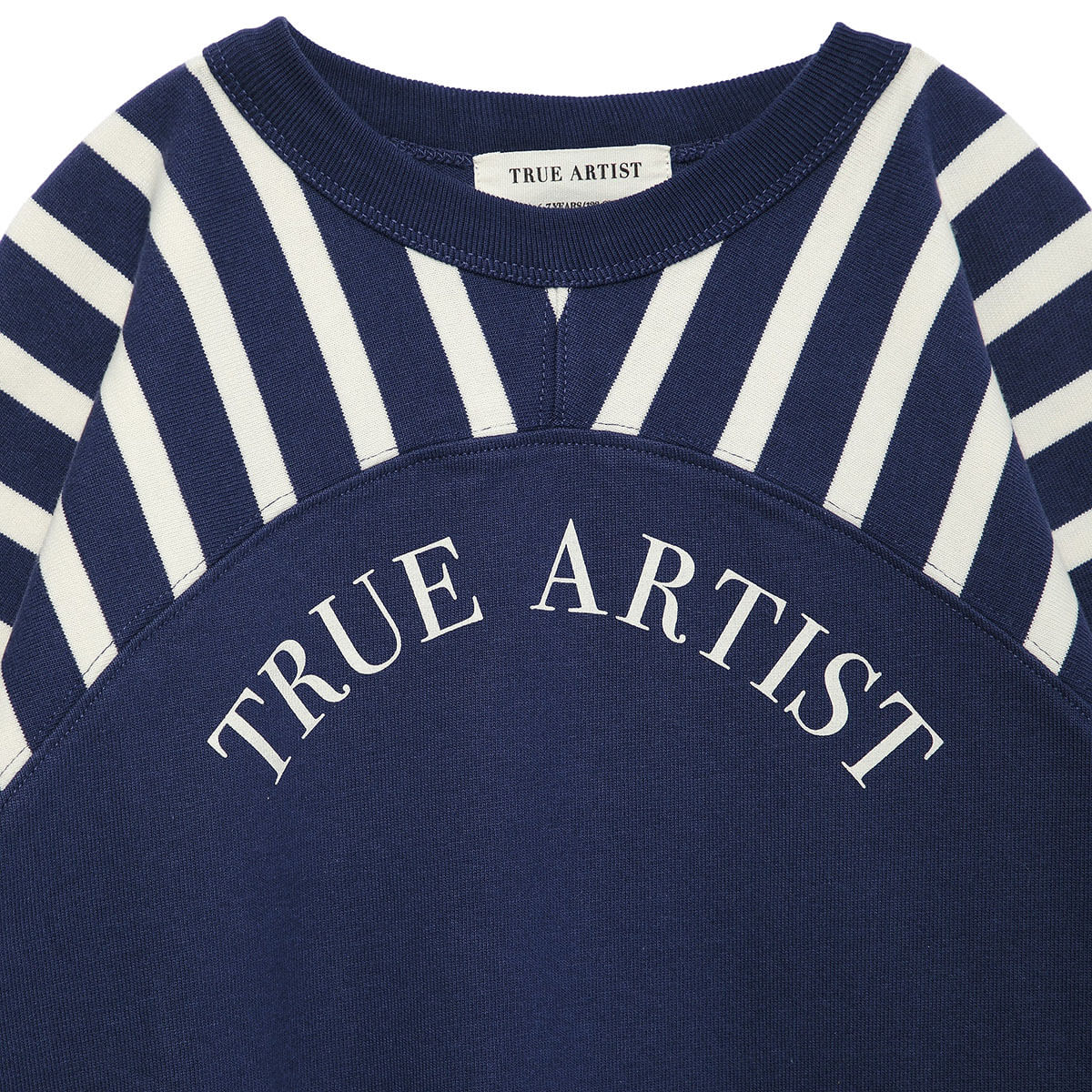T-shirt ample Skipper bleu en coton biologique imprimé avec col rond et épaules tombantes pour enfants de 1 à 13 ans