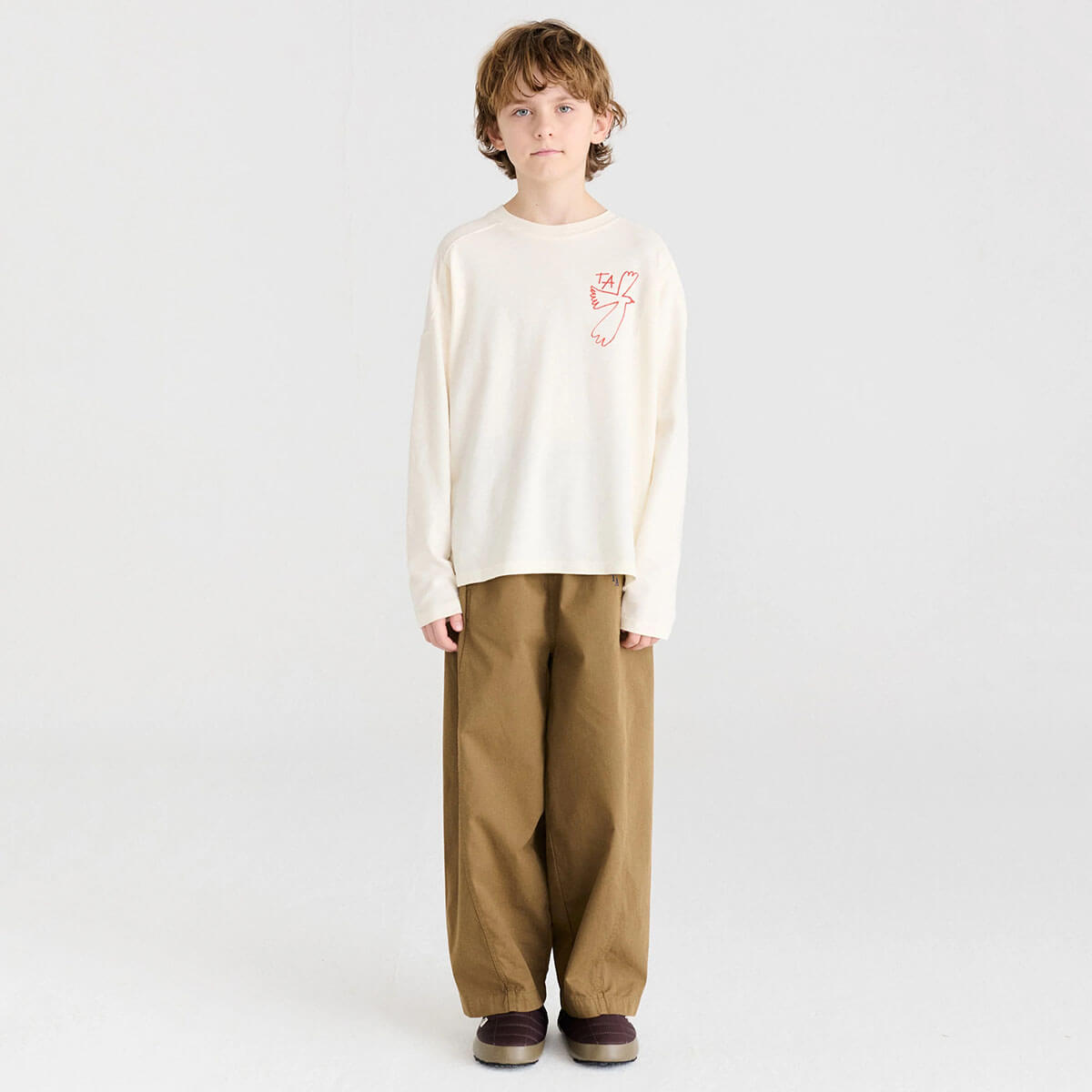 Pantalon décontracté en coton biologique à jambe droite marron loutre, avec taille élastique pour enfants de 1 à 13 ans