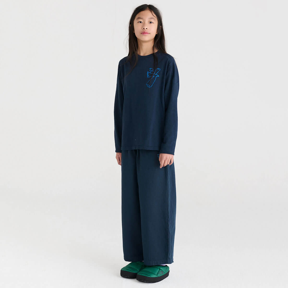 Pantalon décontracté bleu nuit en coton bio, coupe droite avec taille élastique pour enfants de 1 à 13 ans