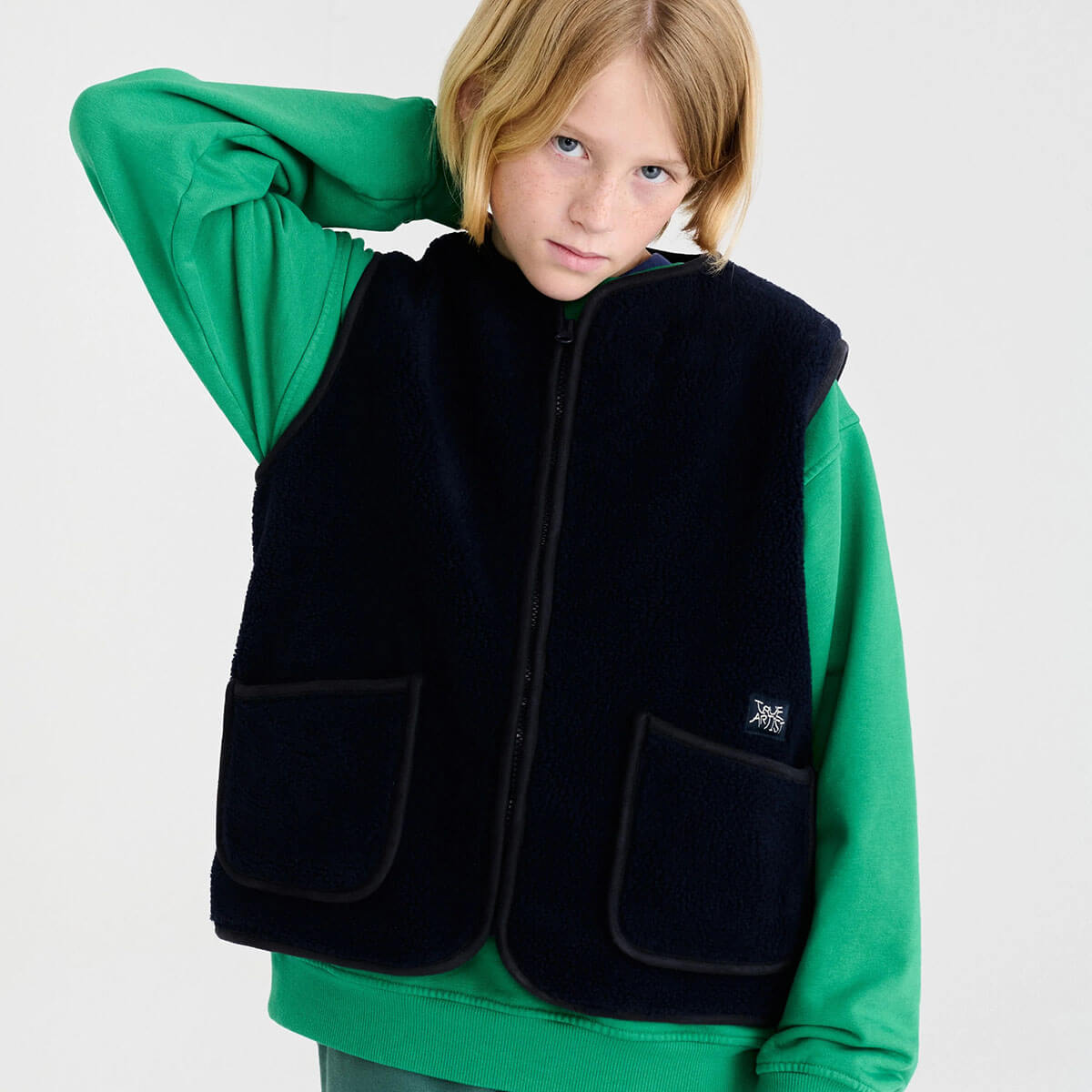Doudoune sans manches pour enfants de 1 à 13 ans en polyester recyclé, bleu nuit, unie, sportive, légère et chaude